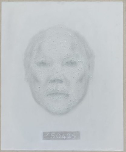 Prisoner - 150425 - 2025 - laiton sur papier gratté - 65 x 54 cm