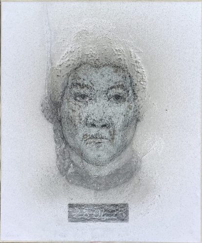 Prisoner - 280425 - 2025 - encre huile de vidange et fusain sur papier gratté arraché - 65 x 54 cm